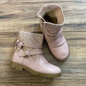 $7 if added to bundle of 3 or more.